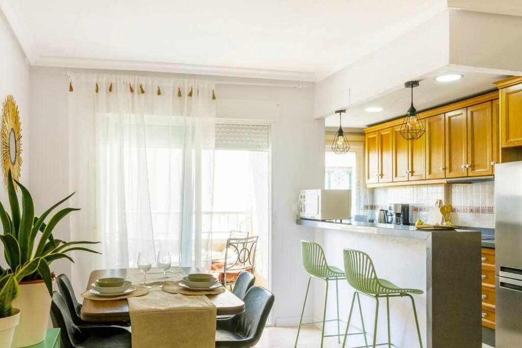 Apartamento Pink Maritimo Torrevieja Bagian luar foto