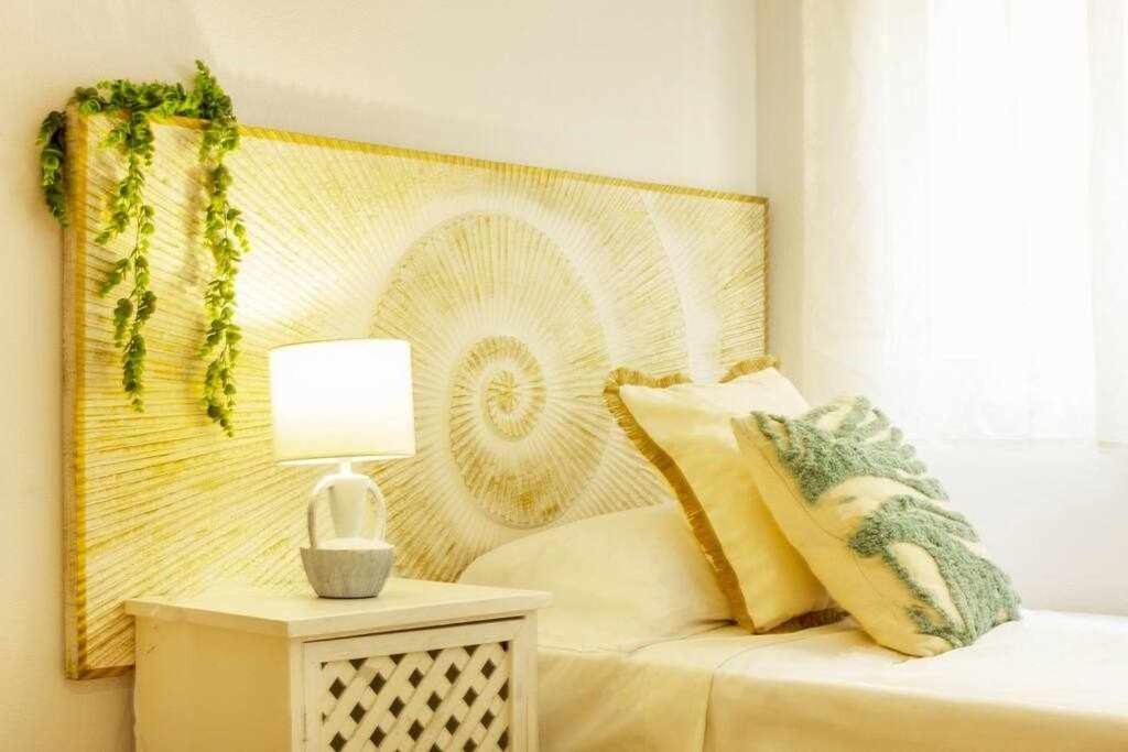 Apartamento Pink Maritimo Torrevieja Bagian luar foto